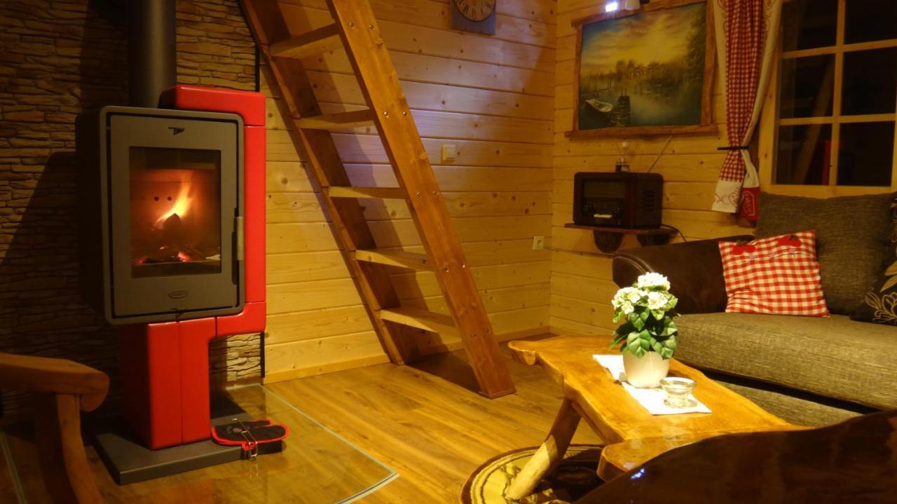 Holzhaus Waldwichtel Am Wald Und See Neuruppin Luaran gambar