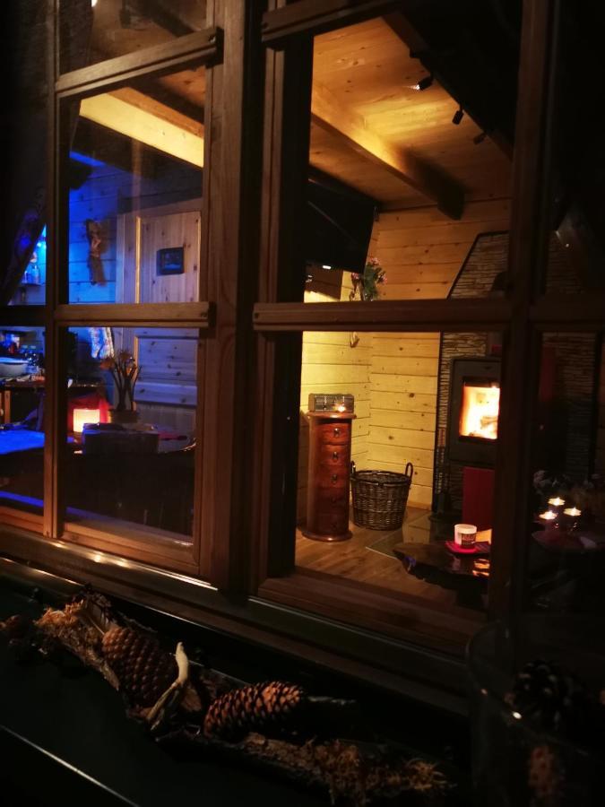 Holzhaus Waldwichtel Am Wald Und See Neuruppin Luaran gambar